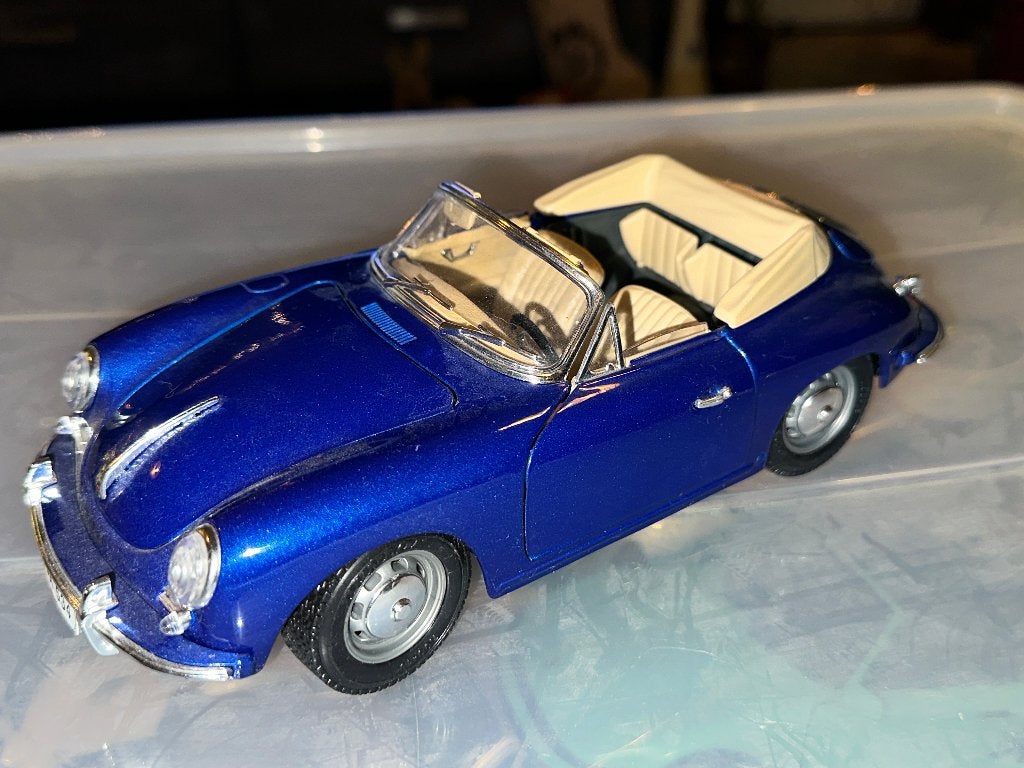 Bburago porsche 356 b 1961 cabrio blauw 1:18 zgan, Hobby en Vrije tijd, Ophalen, Zo goed als nieuw, Auto, Bburago