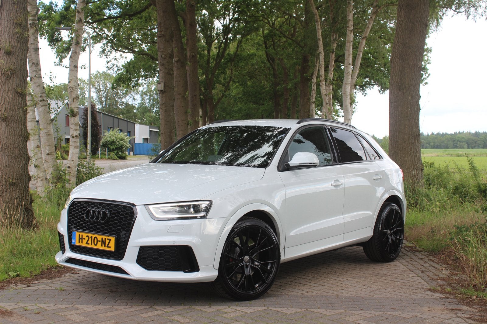 Audi RS Q3 2.5TFSI Quattro 310pk Keyles/kleppensystm/leder, Auto's, Automaat, Zwart, Wit, Vierwielaandrijving