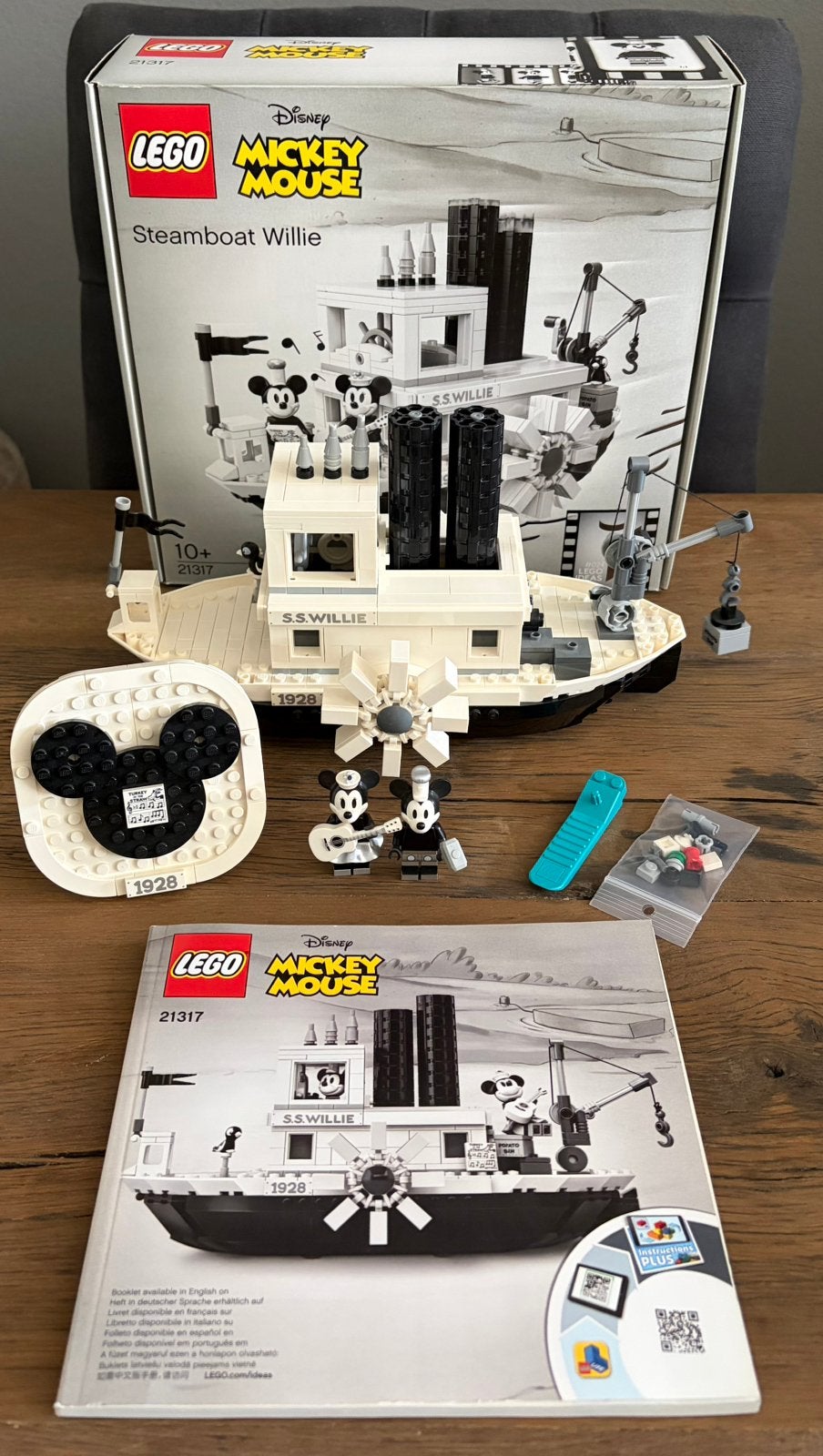 LEGO IDEAS #024 21317 STEAMBOAT WILLIE, Lego, Ophalen of Verzenden, Zo goed als nieuw, Complete set