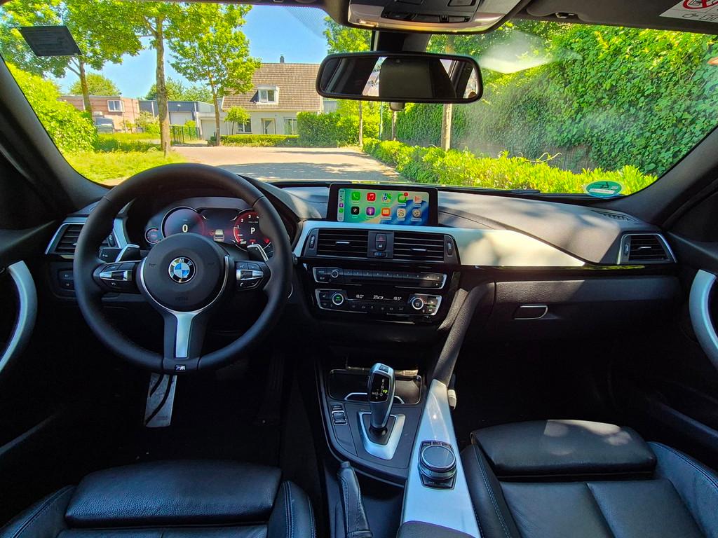 BMW 3-serie Touring M Sport Edition Apple CarPlay Trekhaak 1, Automaat, Gebruikt, 1465 kg, 3 cilinders