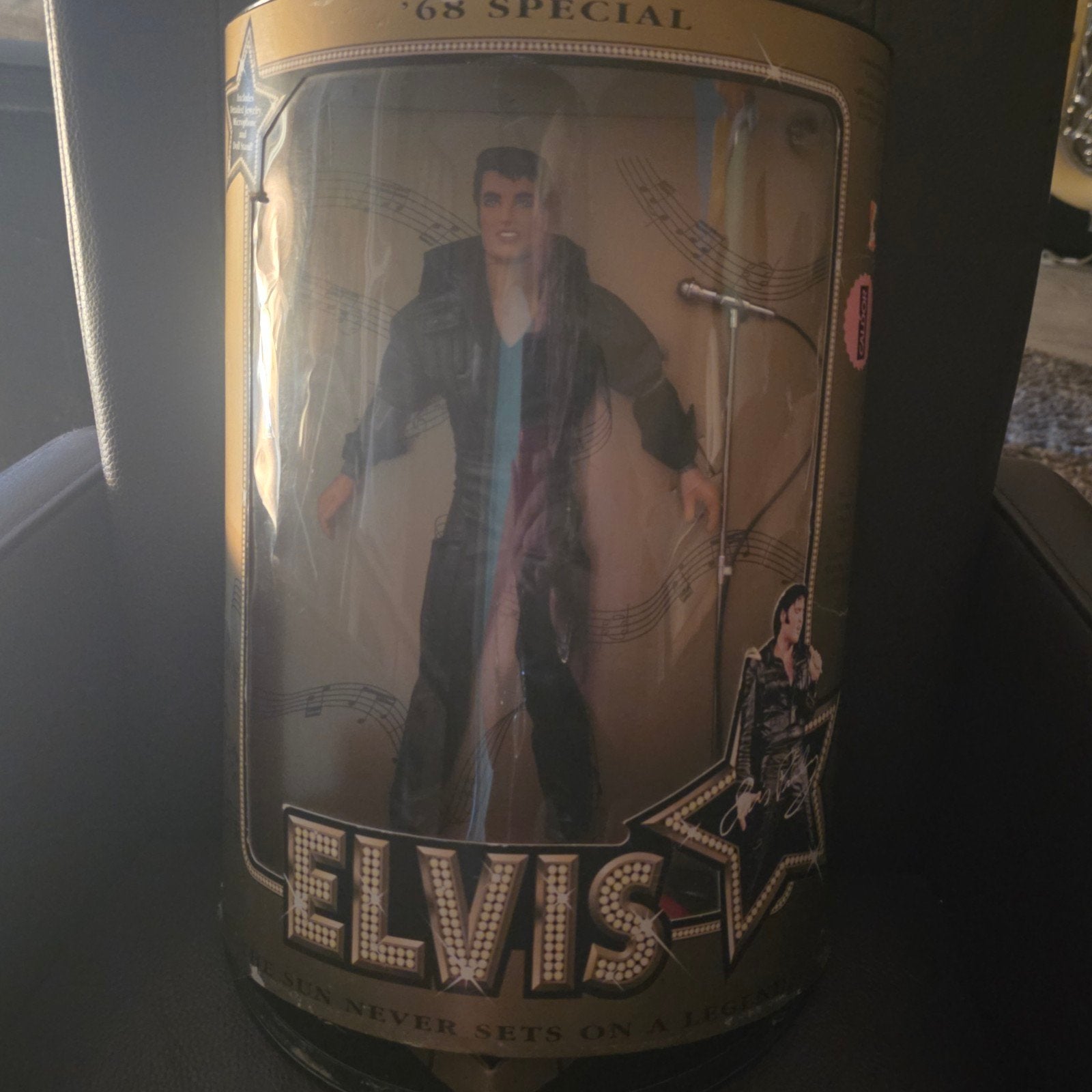 Elvis '68 Special barbie - in Doos, Ophalen of Verzenden, Pop, Beeldje of Miniatuur