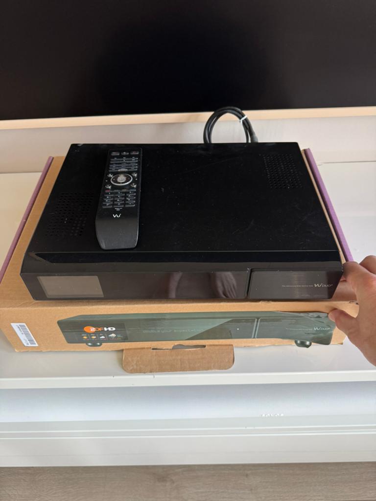 VU+ Duo2 HD kabelreceiver / Linux decoder, Ophalen of Verzenden, Zo goed als nieuw