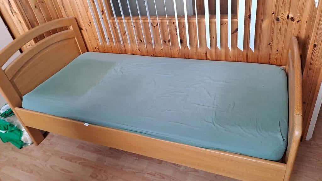 Houten eenpersoonsbed nu 59 euro, Ophalen