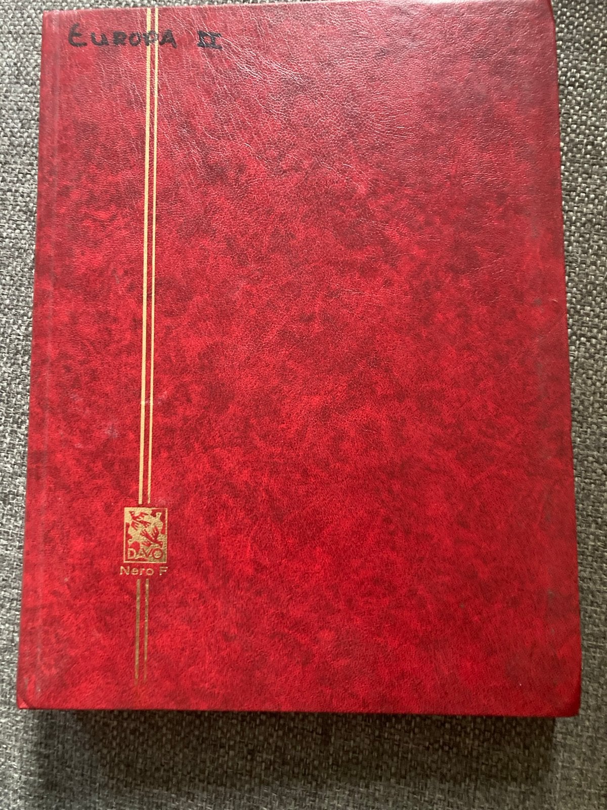 Postzegelverzameling Europa II in Davo Nero F album, Ophalen of Verzenden, Overige landen, Gestempeld