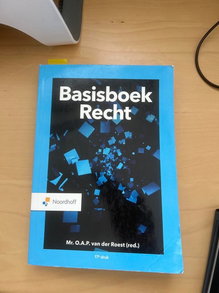 Basisboek Recht - 17e druk - Mr. O.A.P. van der Roest, Ophalen of Verzenden, Gamma, Gelezen, HBO