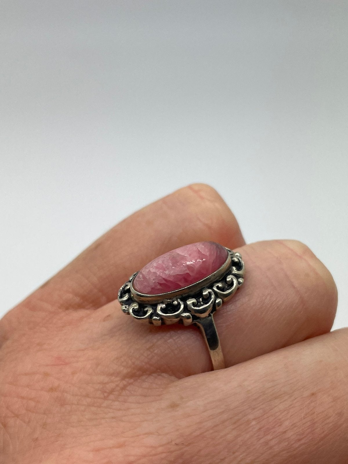 F953 Prachtige zilveren ring roze edelsteen maat 18,5, Ophalen of Verzenden, Zilver, Ring, Met edelsteen