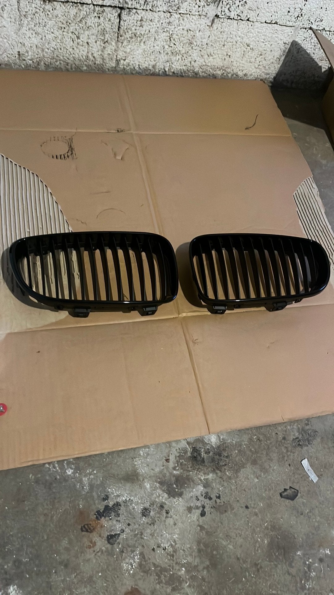 Grill BMW 1 serie zwart, Voor, Nieuw, Ophalen of Verzenden, Bumper