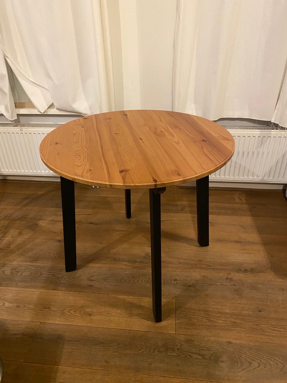 IKEA ronde eetaffel - ophalen in Leiden