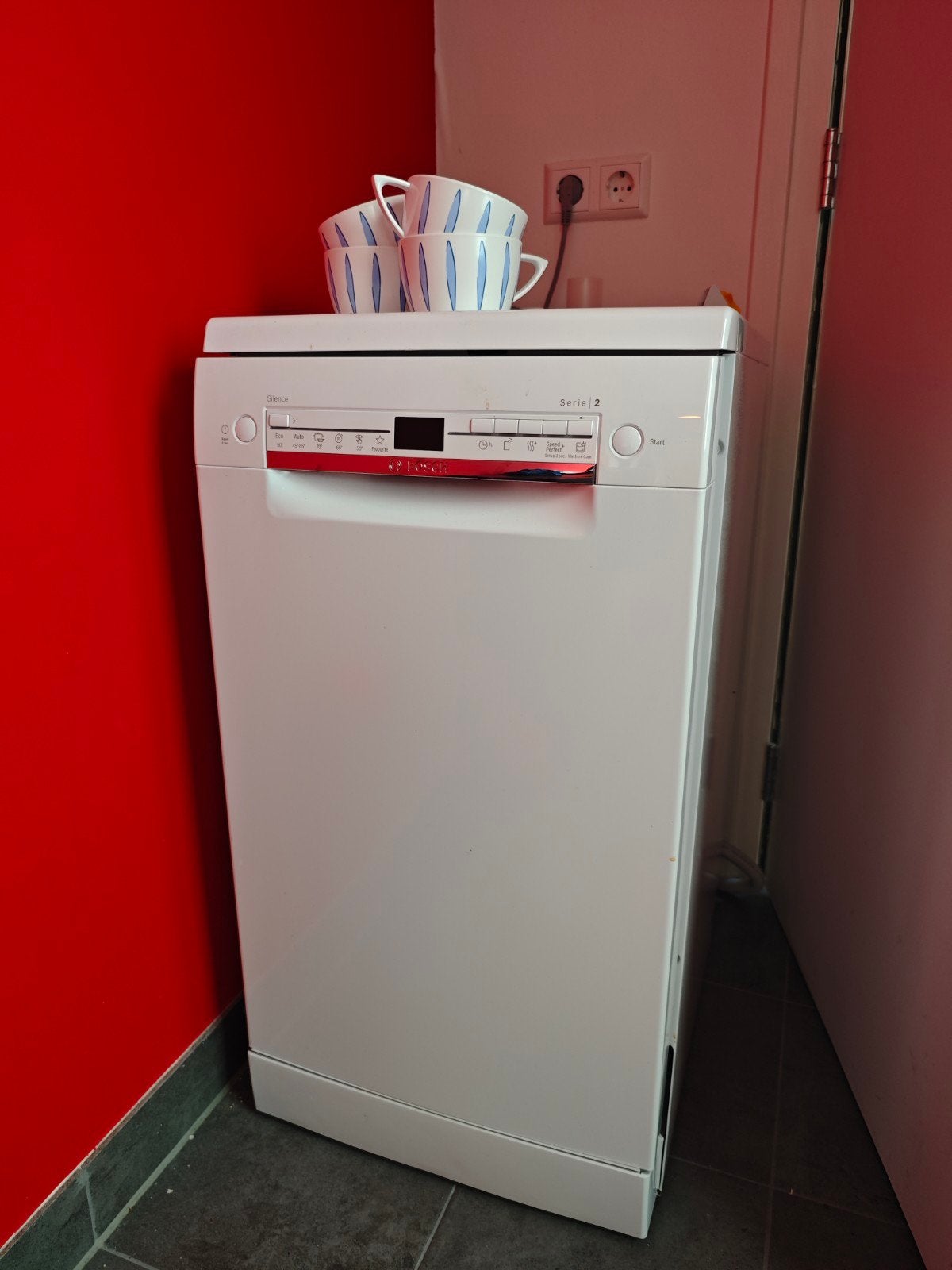 1 jaar oud, inclusief 3 jaar garantie, Witgoed en Apparatuur, Vaatwasmachines, Ophalen, Zo goed als nieuw, 45 tot 60 cm, 85 tot 90 cm