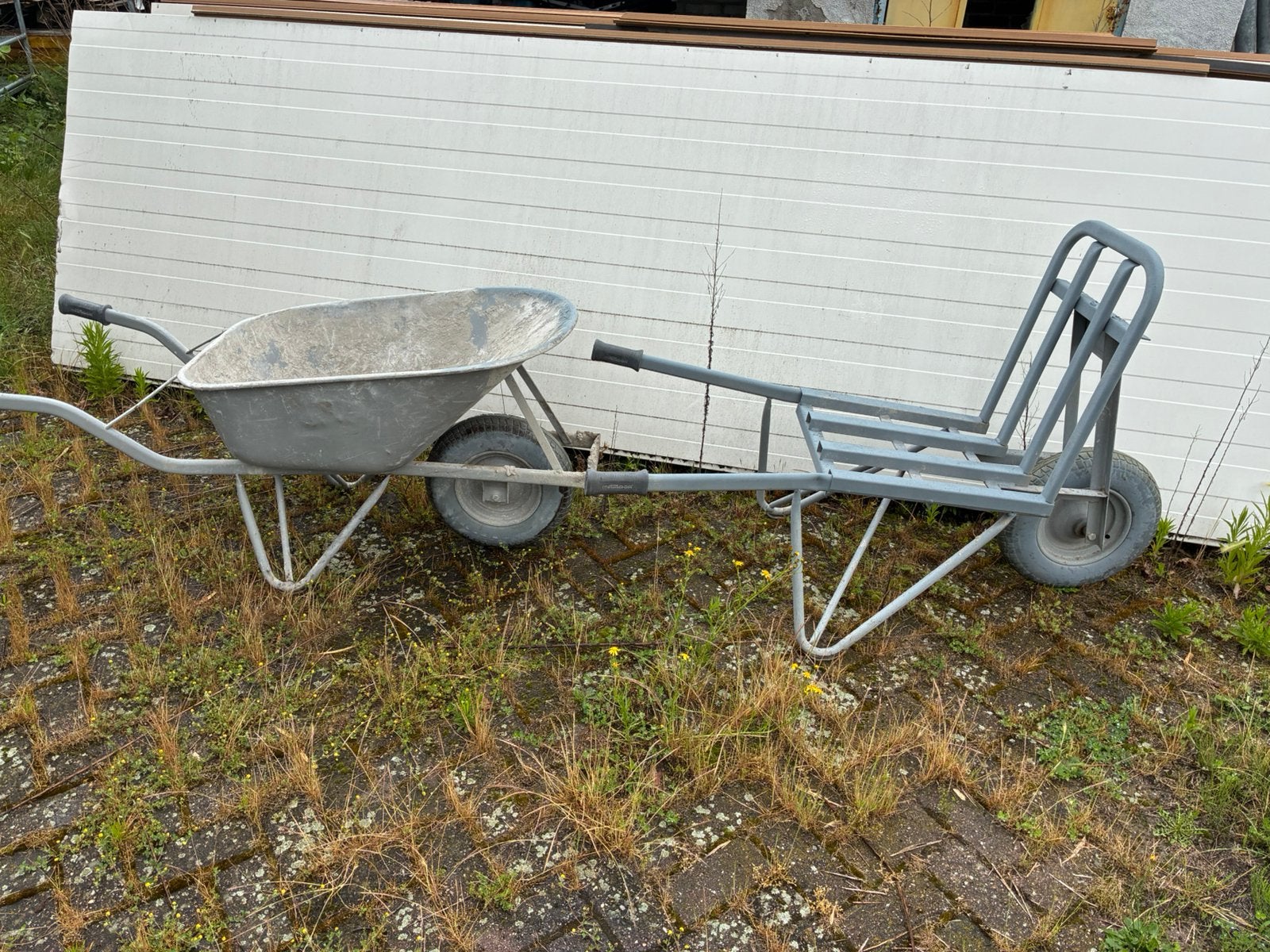 Matador steenkruiwagen bakkruiwagen netjes anti lek, Ophalen, Zo goed als nieuw