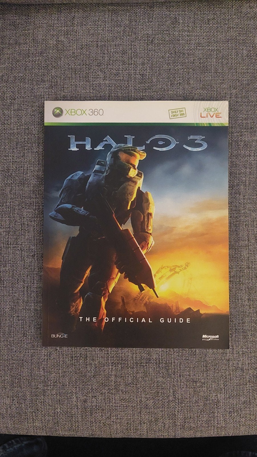Halo 3 the official guide, Shooter, 1 speler, Ophalen of Verzenden, Zo goed als nieuw