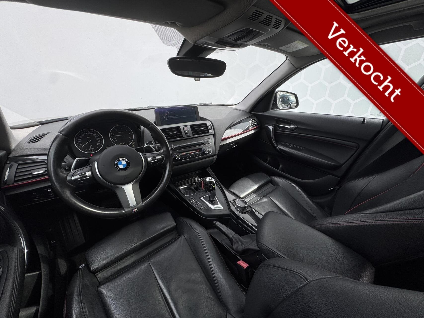 BMW 1-serie 120d High Executive Automaat Schuifdak Keyless, Auto's, Euro 5, Achterwielaandrijving, Zwart, Zwart