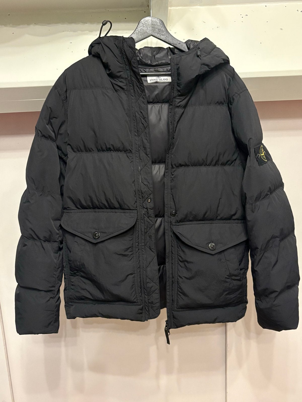 Stone Island Garment Dyed Crinkle Reps R-NY Down Jacket, Ophalen of Verzenden, Zo goed als nieuw, Maat 48/50 (M), Zwart