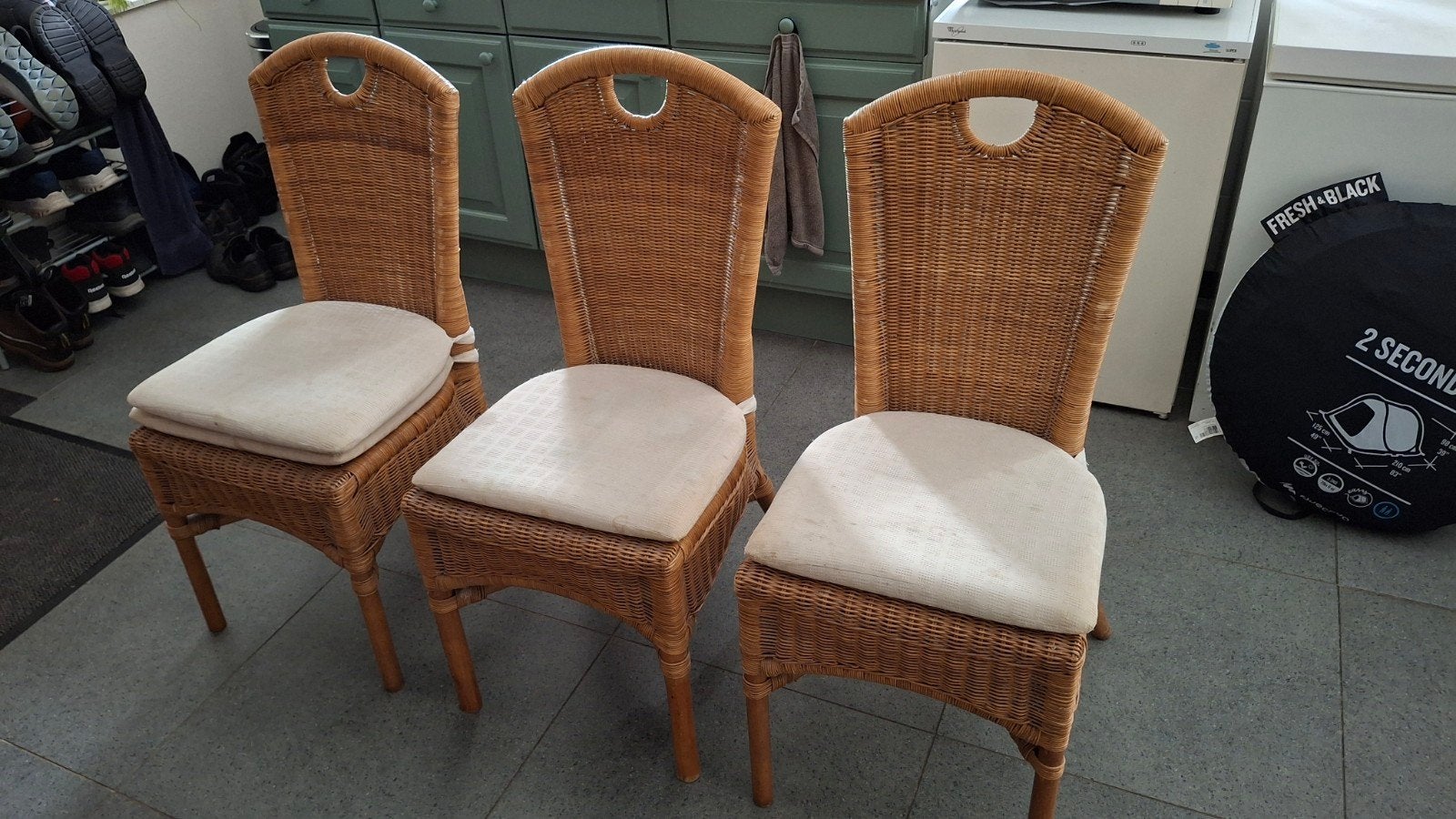 GRATIS drie eetkamerstoelen rotan, Ophalen, Gebruikt, Riet of Rotan, Drie