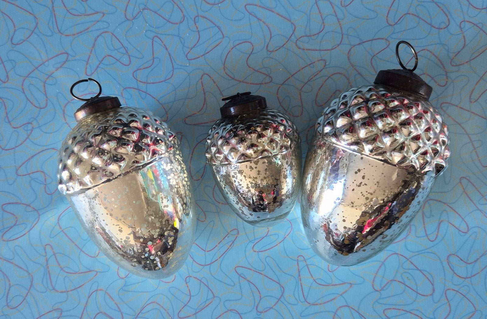 3 hangers eikel, Ophalen, Zo goed als nieuw, Glas