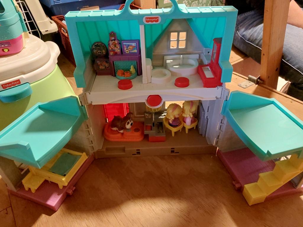 Fisher price handige helpers huis, Kinderen en Baby's, Speelgoed | Poppenhuizen, Ophalen of Verzenden, Poppenhuis