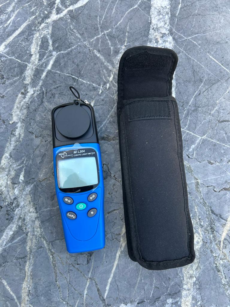 Nieaf Benetech GM1010 Lichtmeter (luxmeter)met hoes, Doe-het-zelf en Verbouw, Meetapparatuur, Ophalen of Verzenden, Zo goed als nieuw