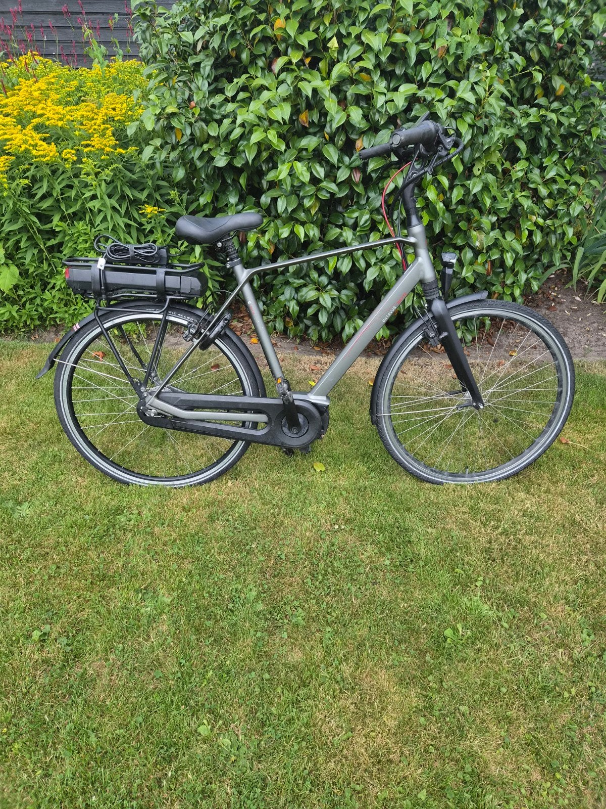 Elektrische herenfiets batavus bryte middenmotor, 55 tot 59 cm, Ophalen of Verzenden, Zo goed als nieuw, Batavus