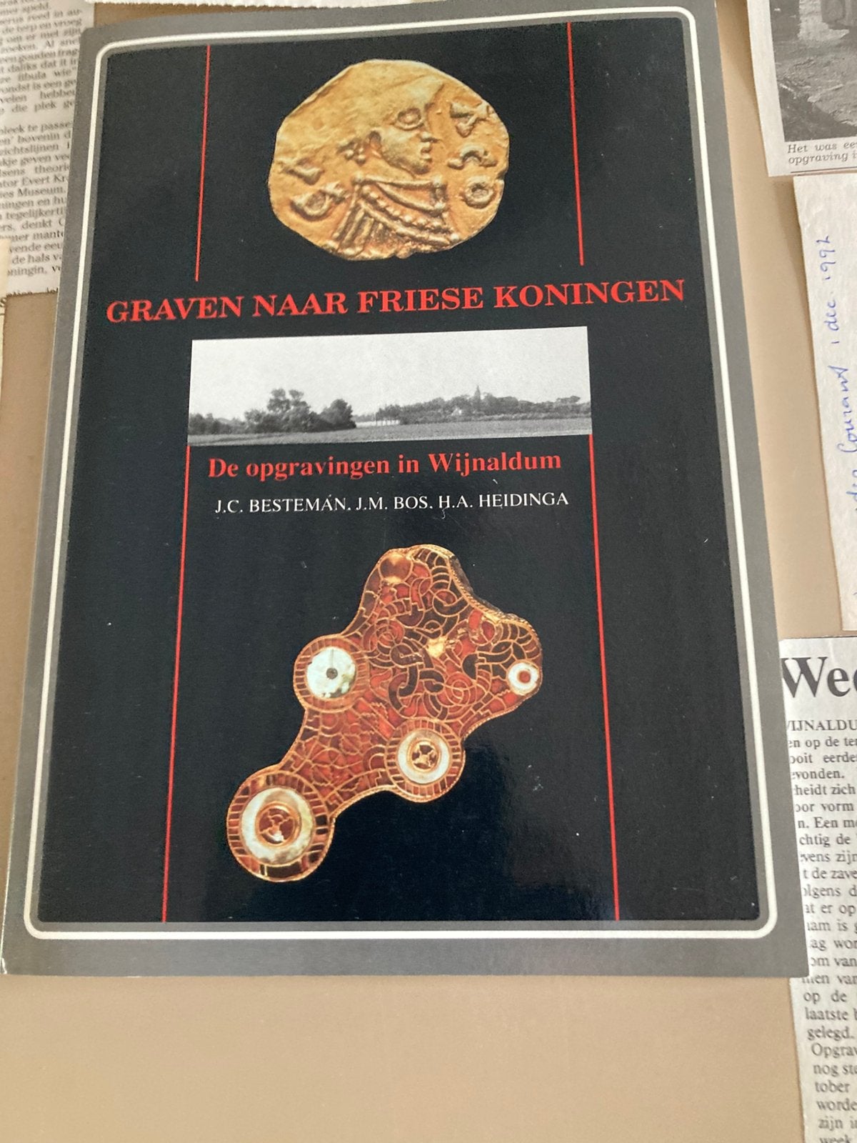 Graven naar friese koningen> de opgravingen in Wijnaldum, Ophalen of Verzenden, 14e eeuw of eerder, Gelezen