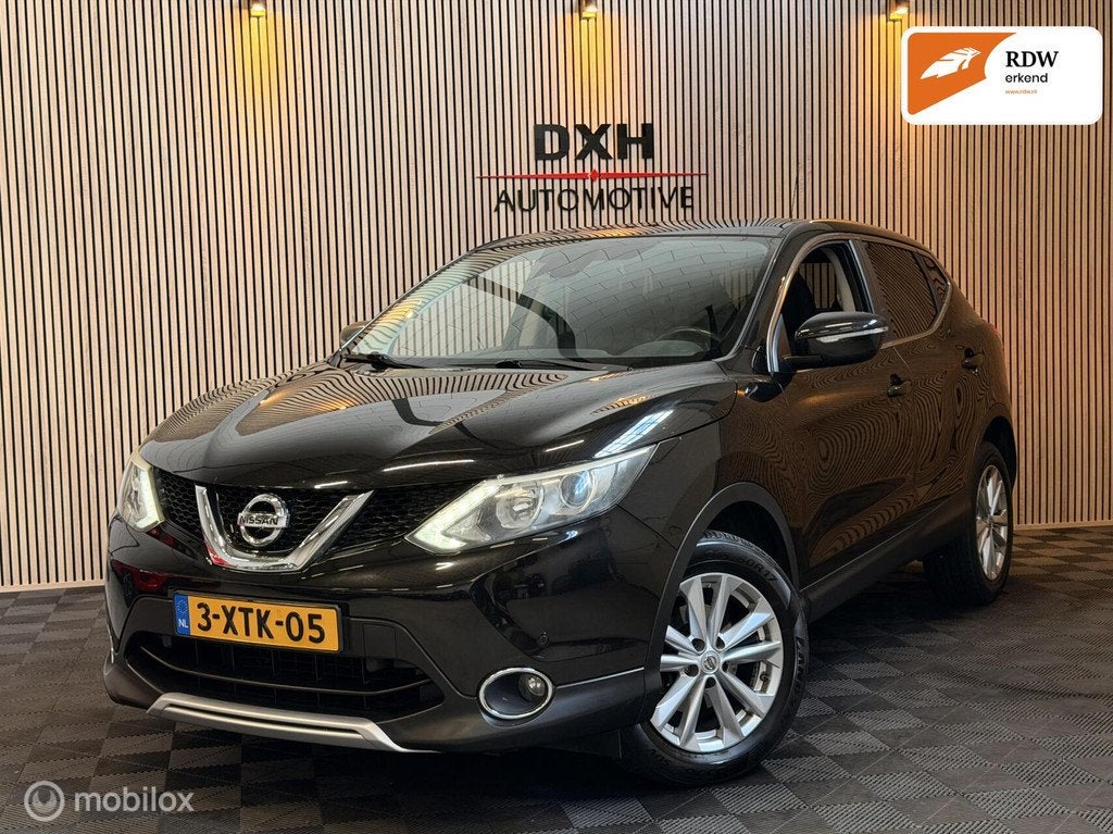 Nissan Qashqai 1.5 dCi Tekna OrgNL PANO NAVI DAB+ CAM TREKHK, Auto's, Nissan, Voorwielaandrijving, Stof, Gebruikt, Zwart