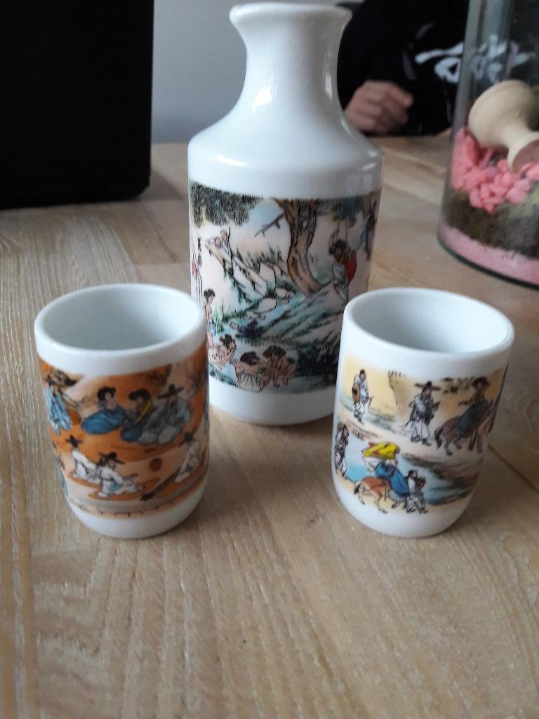 Setje van Chinese glaasjes met fles, Antiek en Kunst, Ophalen of Verzenden