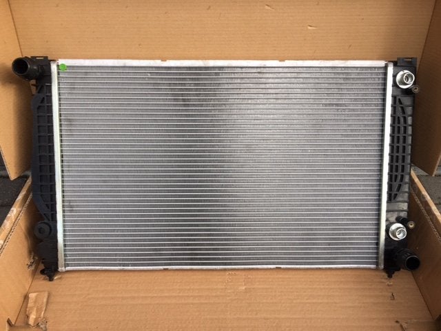 Radiateur Audi A4 of A6  nieuw in doos., Niet ingevuld, Niet ingevuld, Ophalen of Verzenden, Niet ingevuld