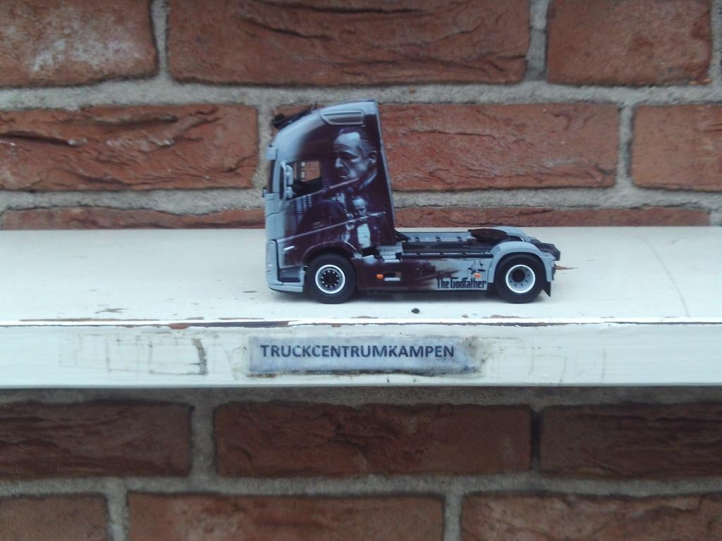 WSI  Volvo  FH5  Globetrotter  van  Repinski., Ophalen of Verzenden, Nieuw, Bus of Vrachtwagen, Wsi