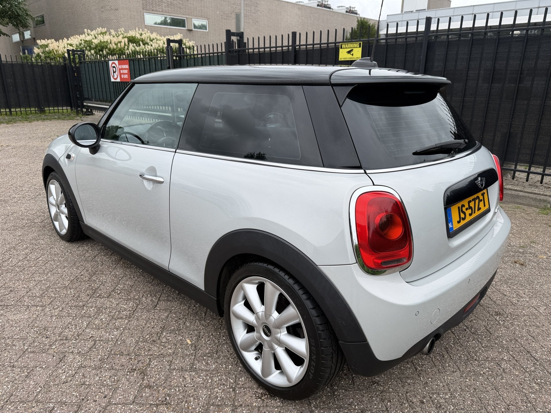MINI Cooper Mini 1.5 Business Stoelverw/AC/Navi/Cruise, Voorwielaandrijving, Gebruikt, 49 €/maand, Bedrijf