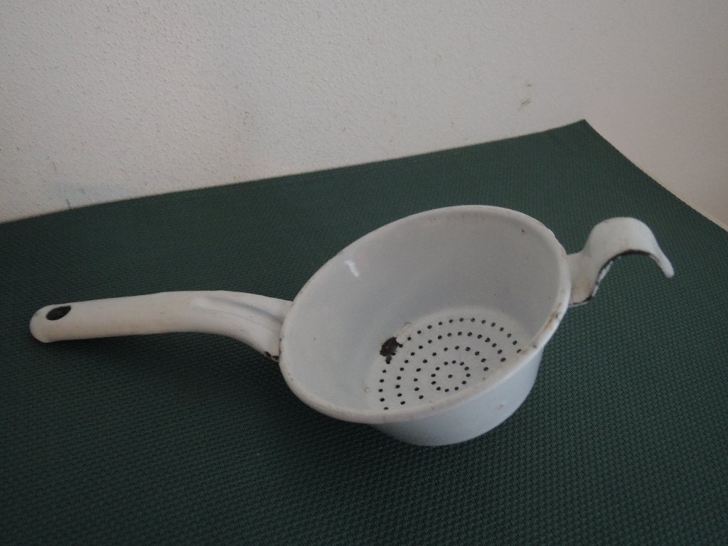 Ouderwets emaille zeefje, Antiek en Kunst, Antiek | Emaille, Ophalen of Verzenden