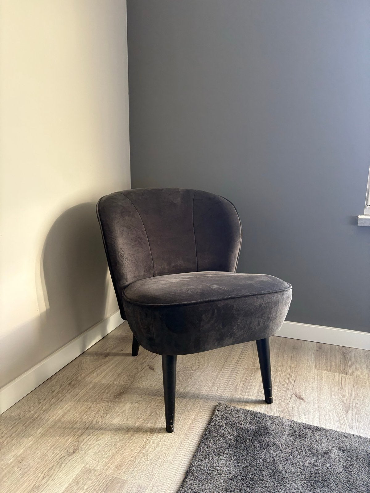 Woood Sara fauteuil velvet grijs, Huis en Inrichting, Fauteuils, Minder dan 75 cm, Ophalen of Verzenden, Zo goed als nieuw, Stof