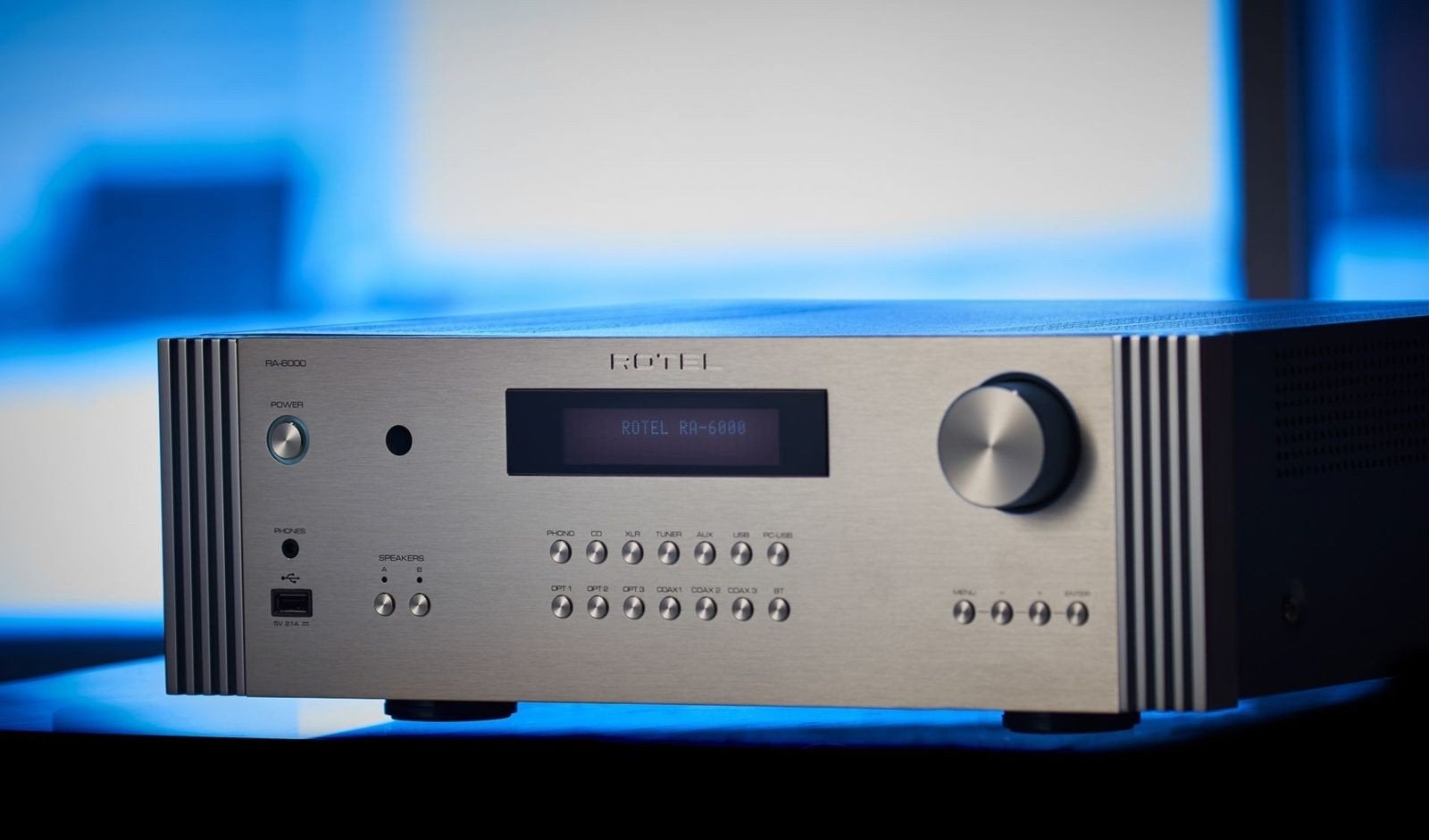 Rotel RA-6000 Diamond series geintegreerde versterker, Zo goed als nieuw, 120 watt of meer, Stereo, Ophalen