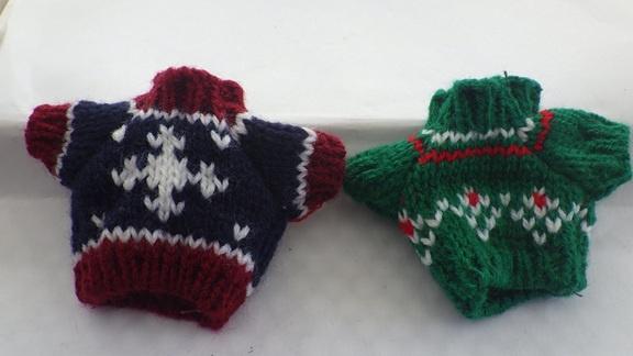 Poppenhuis: Gebreide Vestjes/Truitjes, Ophalen of Verzenden, Nieuw, Poppenhuis