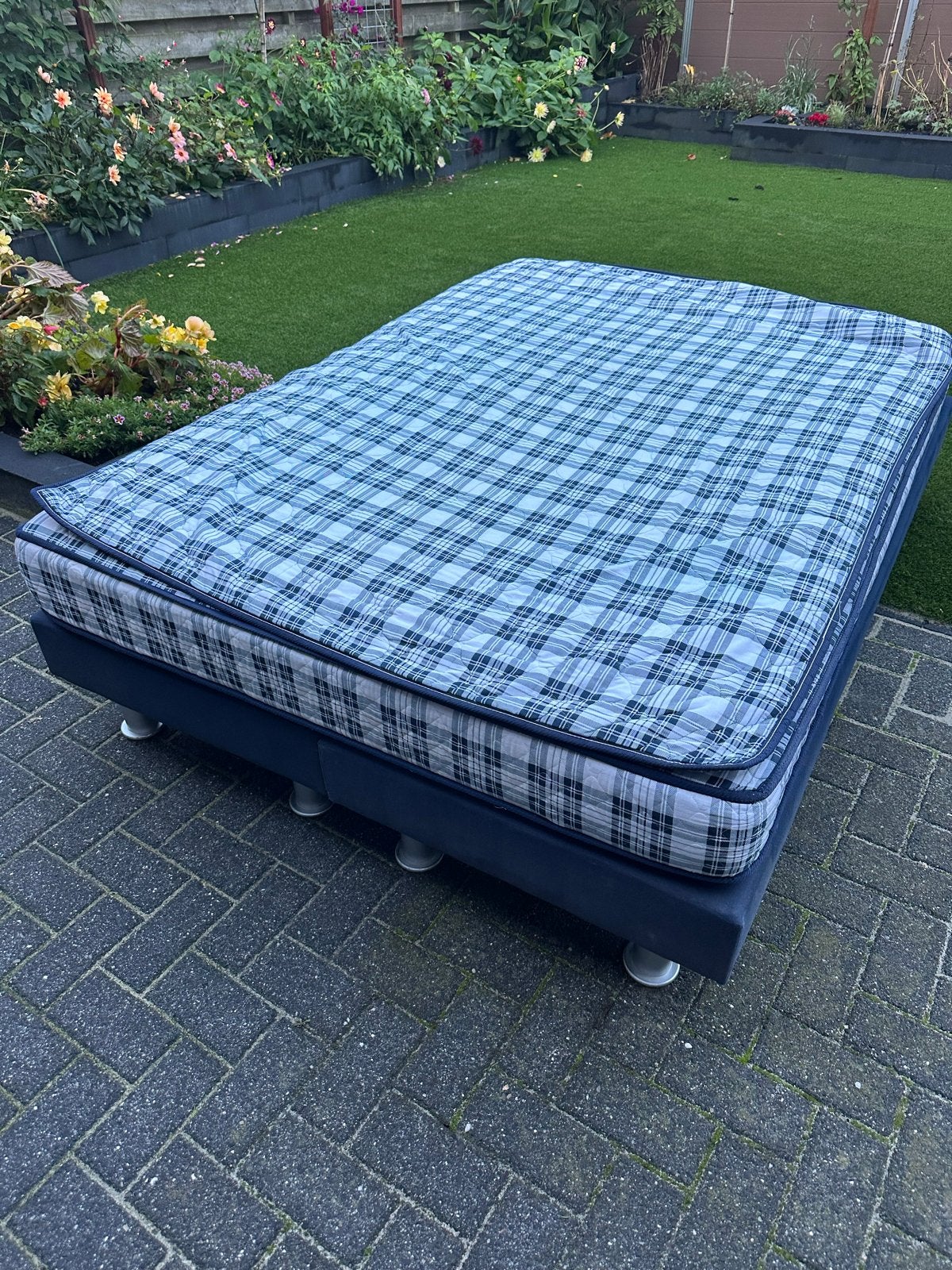 Comfortabele boxspring met topper, Ophalen, Gebruikt, Blauw, Tweepersoons