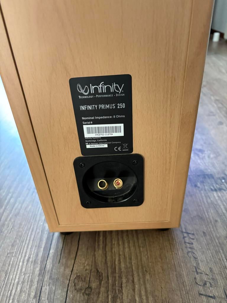 Infinity Primus 250 en MS VS-300 Luidsprekers met Centerspea, Zo goed als nieuw, 60 tot 120 watt, Complete surroundset, Ophalen