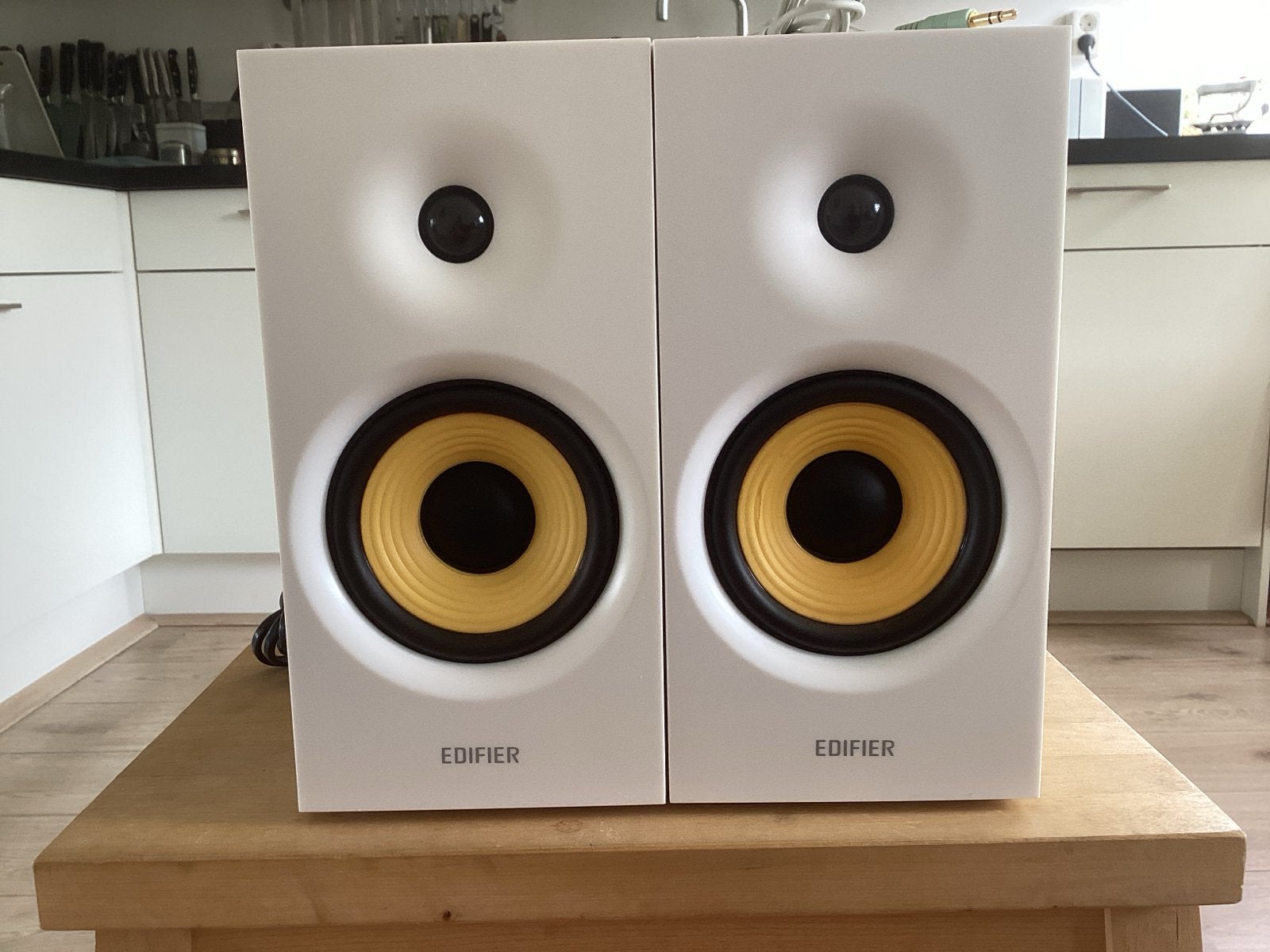 Edifier R1080BT Bluetooth Speakerset - Wit, Audio, Tv en Foto, Luidsprekers, Zo goed als nieuw, Stereo speakers, Minder dan 60 watt