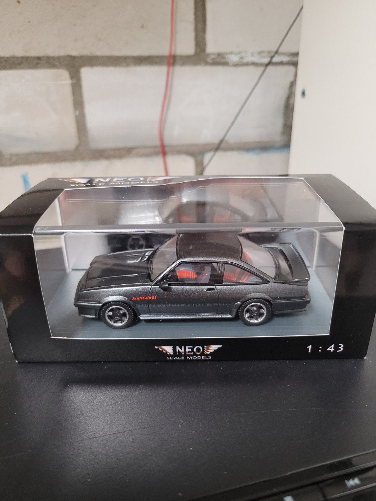 opel manta gsi exclusiv neo models 1:43, Ophalen of Verzenden, Zo goed als nieuw, Auto, Overige merken