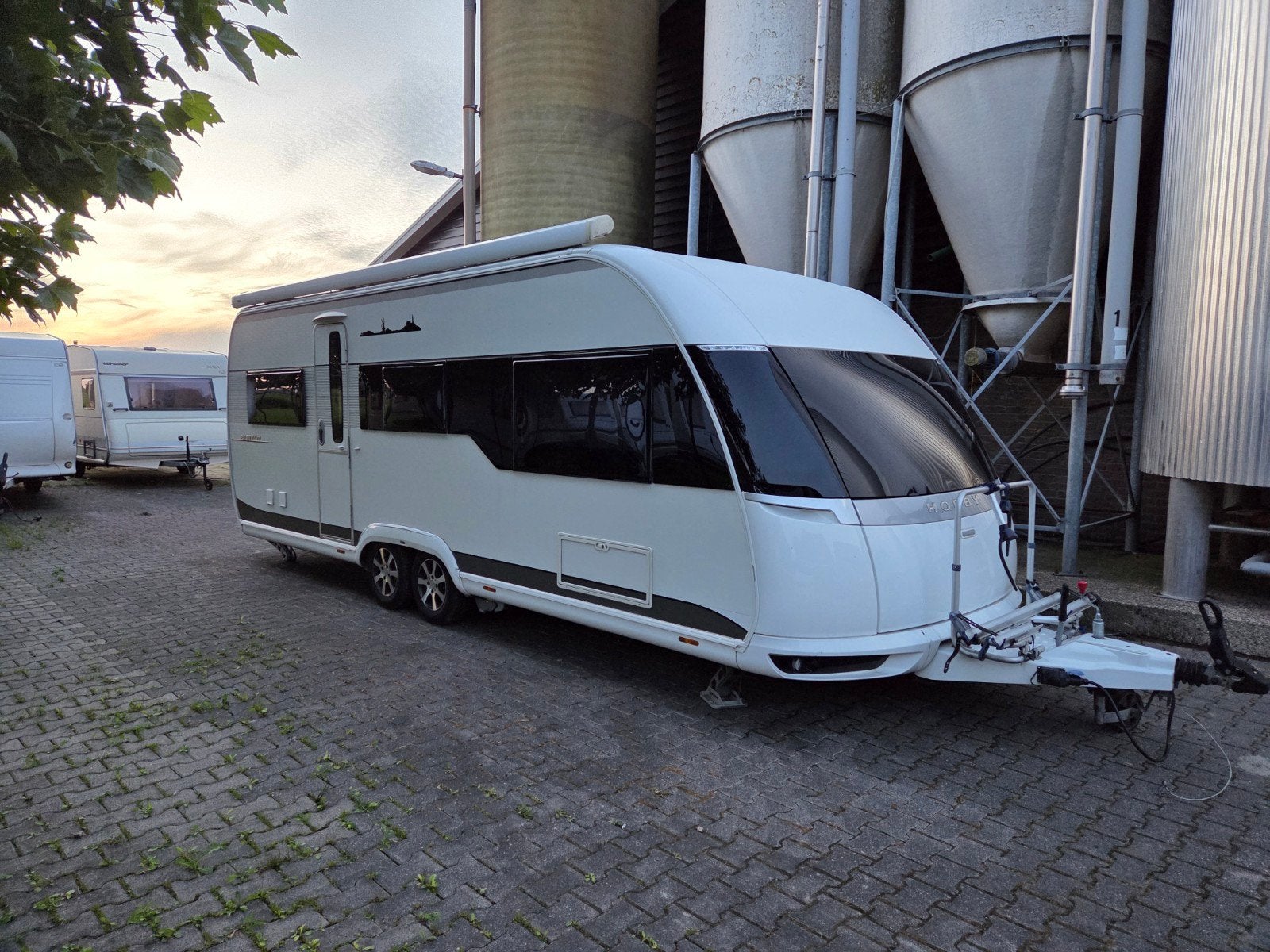 Hobby 610 UL premium,2014,mover,airco epl,omnistore,voortent, 2 aparte bedden, Rondzit, Hobby, Particulier