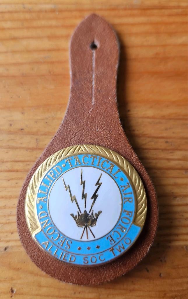 Borstzakhanger HQ Second Allied Tactical Air Force, Ophalen of Verzenden, Luchtmacht, Nederland, Embleem of Badge