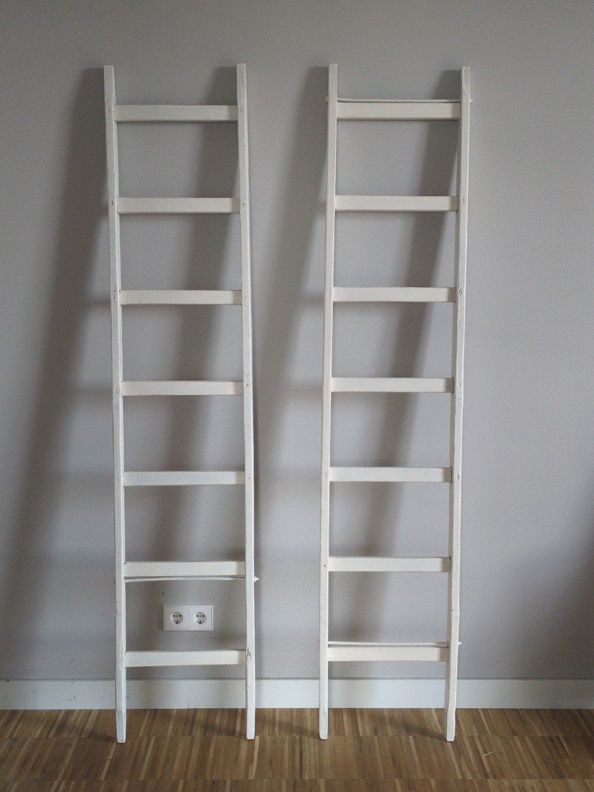 Sfeervolle witte ladders 2x, Doe-het-zelf en Verbouw, Ladders en Trappen, Ophalen, Nieuw, Ladder, Minder dan 2 meter