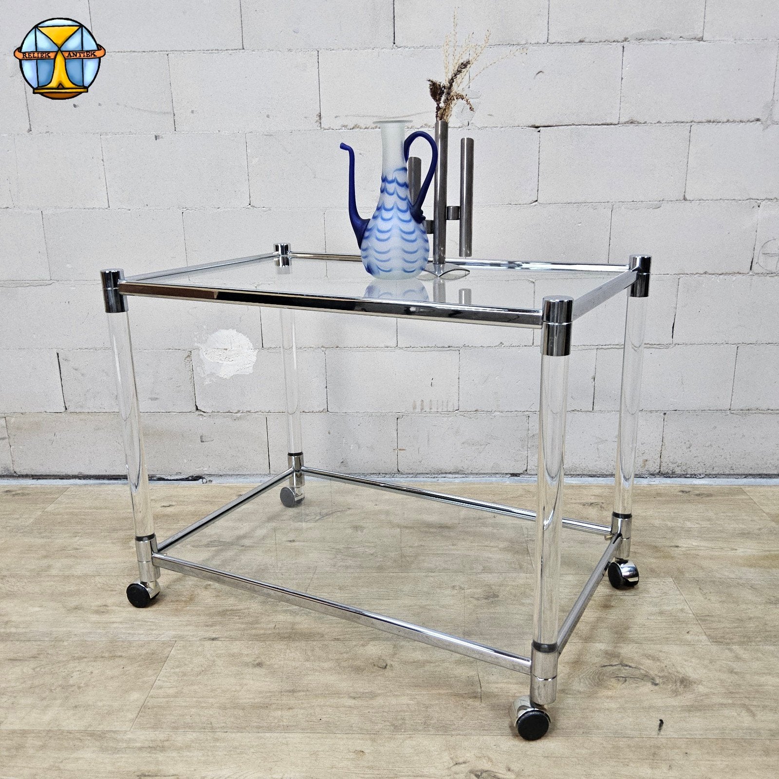 Vintage glazen en chromen drankwagen / theewagen / sidetable, 50 tot 100 cm, ., Vintage  / modern / mid century  / design, Ophalen of Verzenden