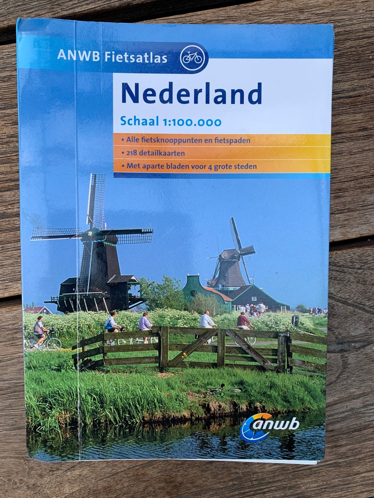 ANWB fietsatlas Nederland, Fiets- of Wandelgids, Ophalen of Verzenden, Zo goed als nieuw, ANWB