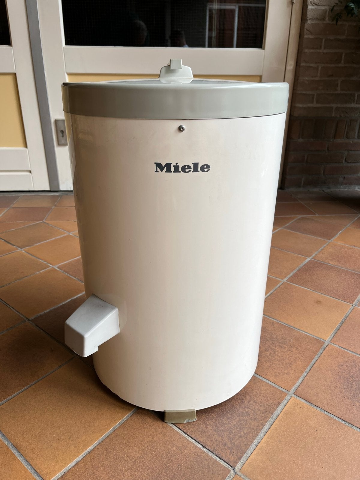 Vintage Miele WZ 243 Waswascentrifuge - Perfect voor de was, Witgoed en Apparatuur, Wasmachines, Ophalen, Gebruikt, Minder dan 4 kg