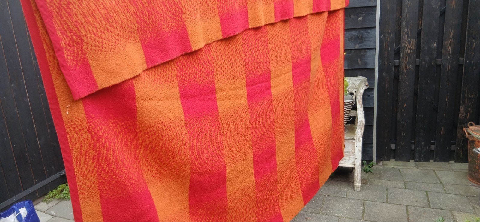 Lekker Grote Oranje/rode woondeken een sierraad op je bank, Wol, 180 cm, Ophalen of Verzenden, Meerkleurig