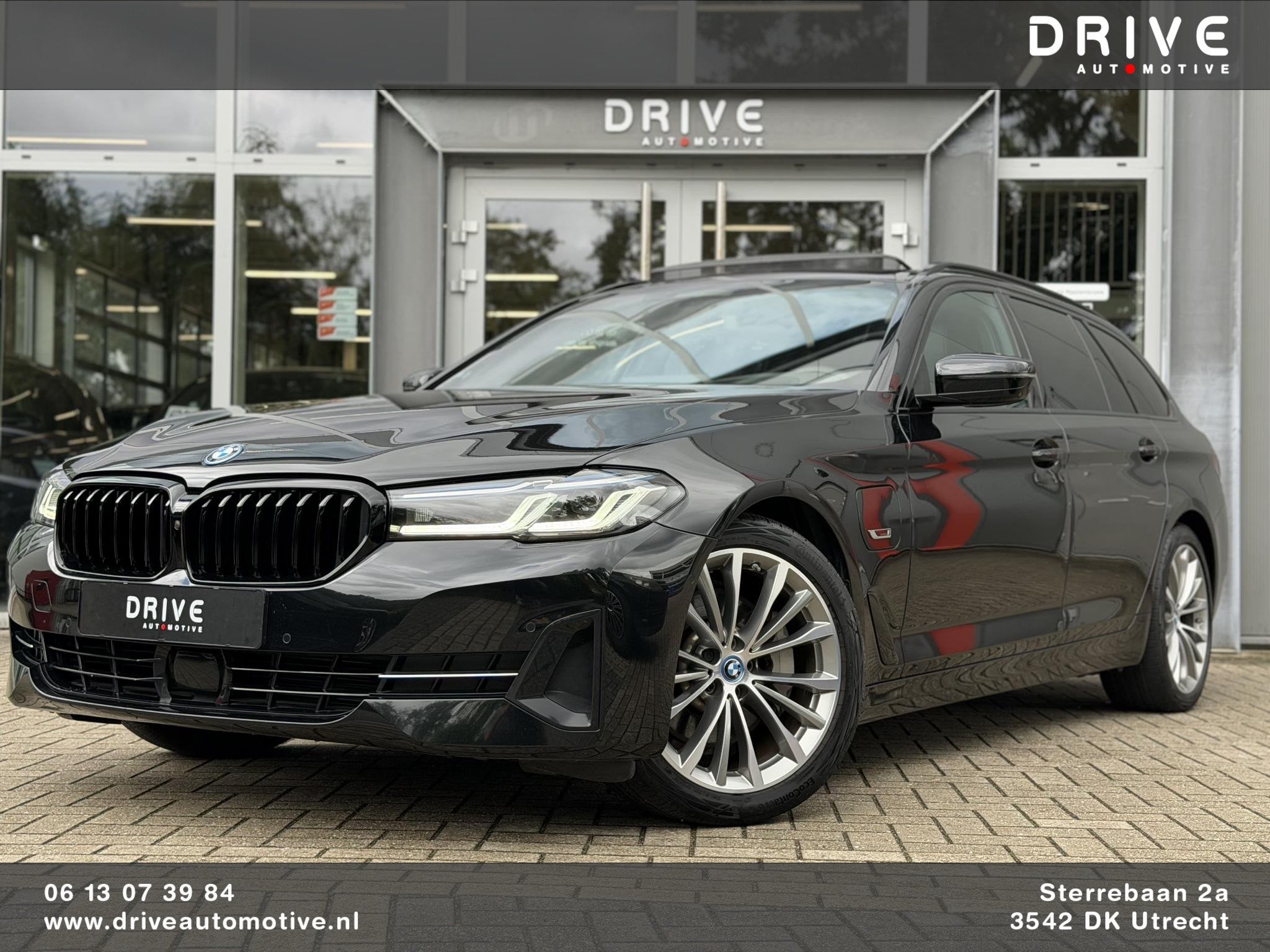 BMW 5-serie Touring 530e xDrive Bus Ed. Plus |Pano|H/K|4W St, Auto's, 1998 cc, 1935 kg, Gebruikt, 4 cilinders