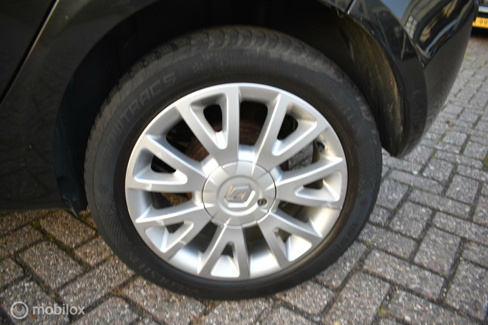 Renault Clio 1.2 TCe Dynamique 5DRS, '09 Airco|Cruise!, Voorwielaandrijving, 4 cilinders, Zwart, Origineel Nederlands
