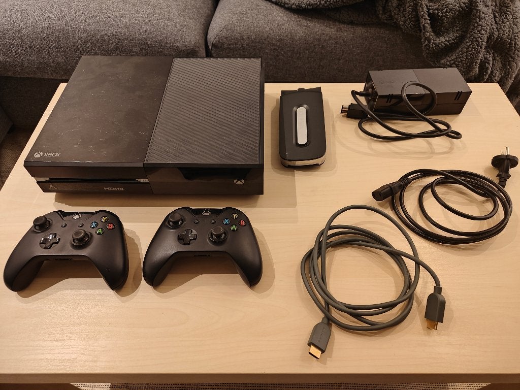 Xbox one omgebouwd, 1 speler, Ophalen, Zo goed als nieuw, Vanaf 18 jaar