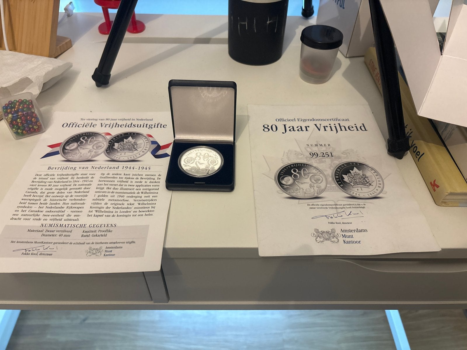 80 jaar Vrijheid munt met eigendomscertificaat, Ophalen of Verzenden, Koningin Wilhelmina, Overige waardes, Losse munt