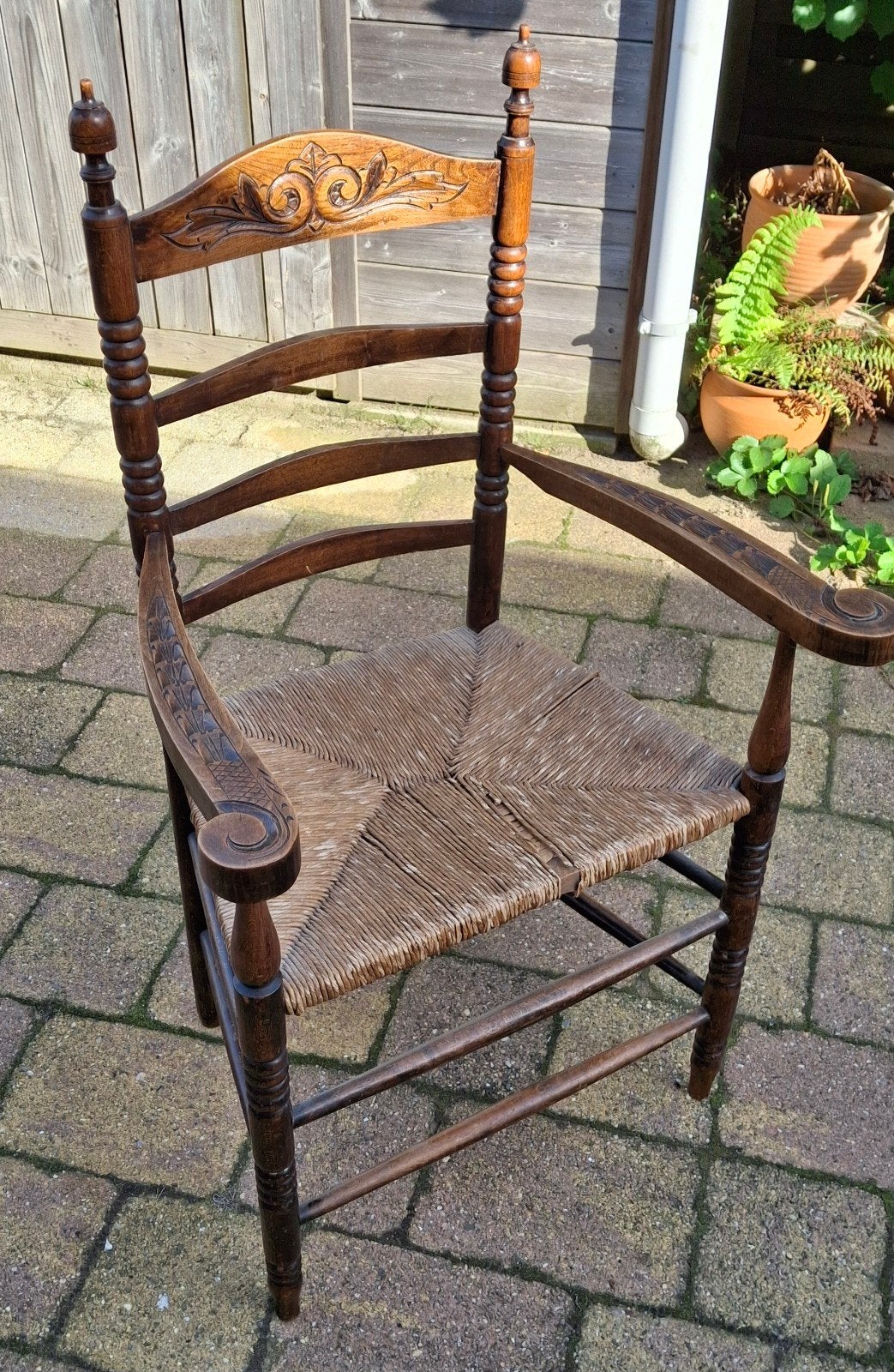 Antieke Eiken Knopstoel met Biezen Zitting ), Antiek en Kunst, Ophalen