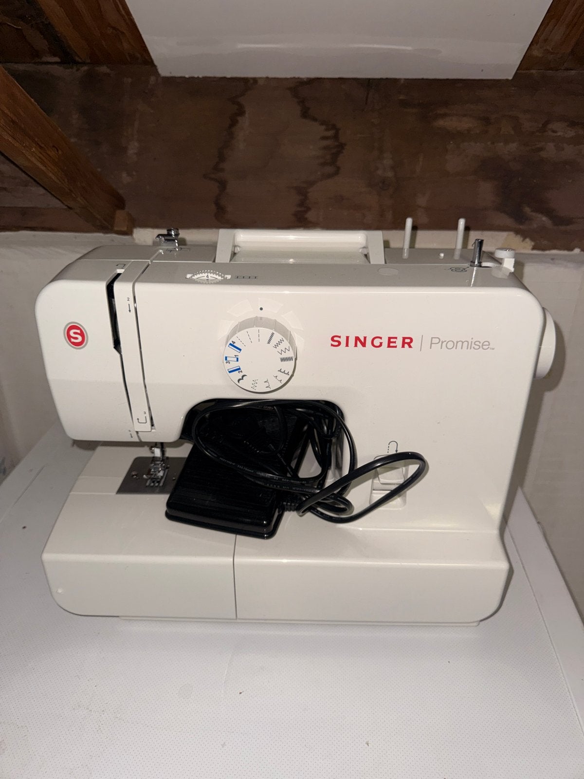 SINGER Promise 1408 Naaimachine - Zo goed als nieuw, Hobby en Vrije tijd, Naaimachines en Toebehoren, Ophalen, Zo goed als nieuw