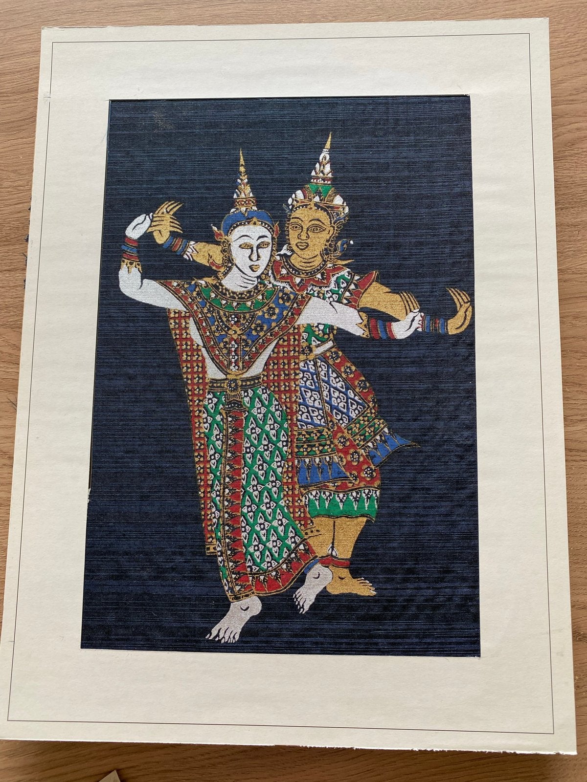 Thais schilderij van dansers op zijde, handgemaakt, Antiek en Kunst, Kunst | Niet-Westerse kunst, Handgemaakt, Ophalen of Verzenden